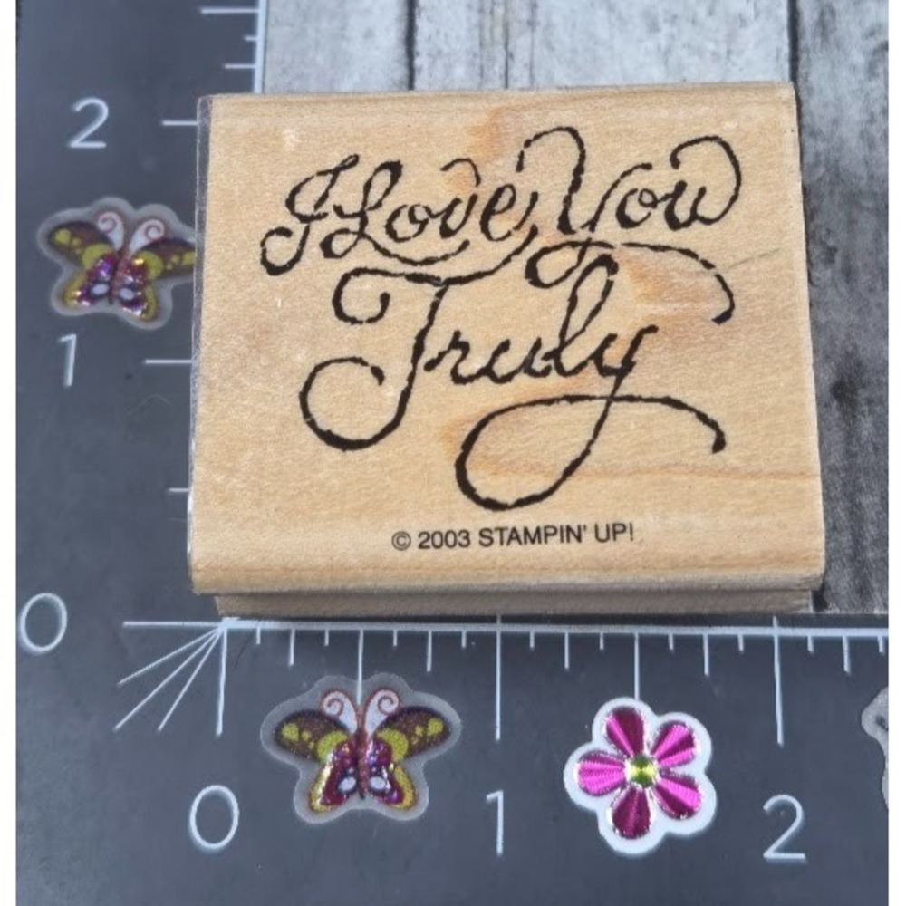 Stampin' Up! I Love You Truly Elegant Script 2003 Rubber Stamp Wood #B104